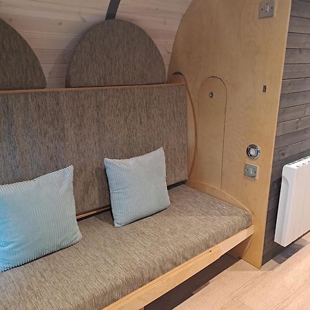 Celtic Minor Pods Villa Ystalyfera Ngoại thất bức ảnh