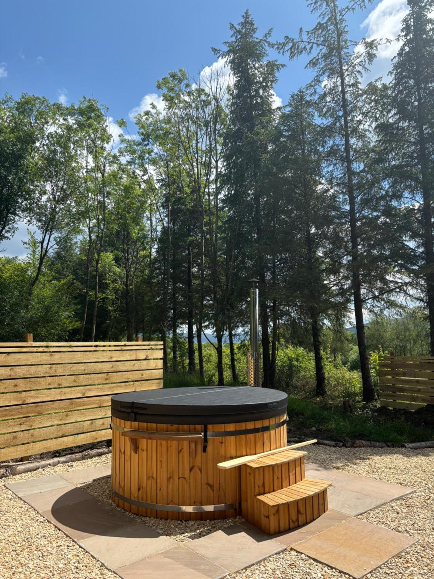 Celtic Minor Pods Villa Ystalyfera Ngoại thất bức ảnh