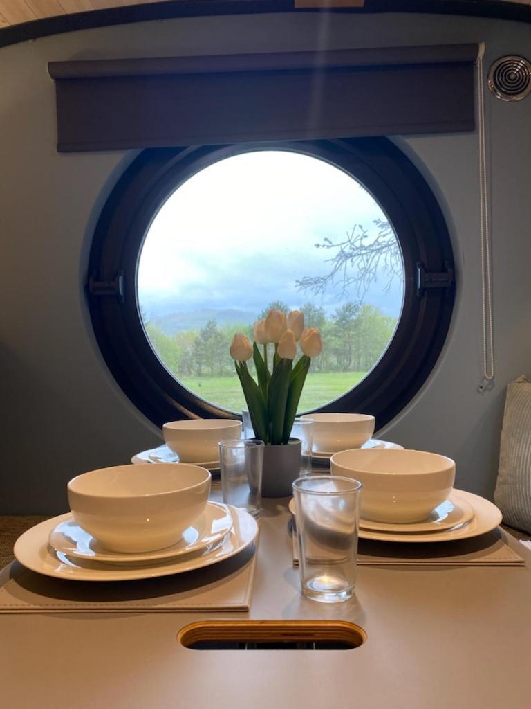 Celtic Minor Pods Villa Ystalyfera Ngoại thất bức ảnh