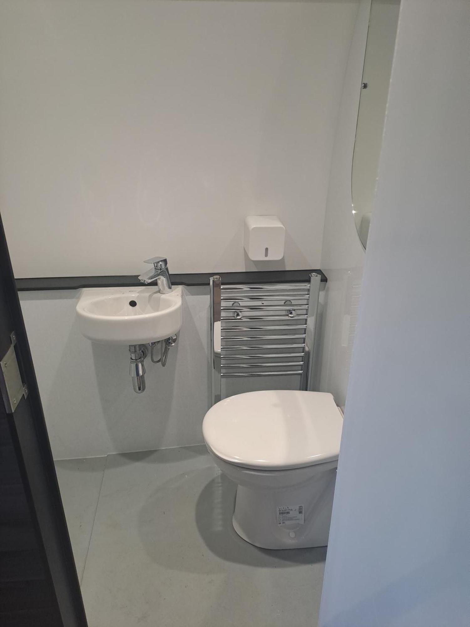 Celtic Minor Pods Villa Ystalyfera Ngoại thất bức ảnh